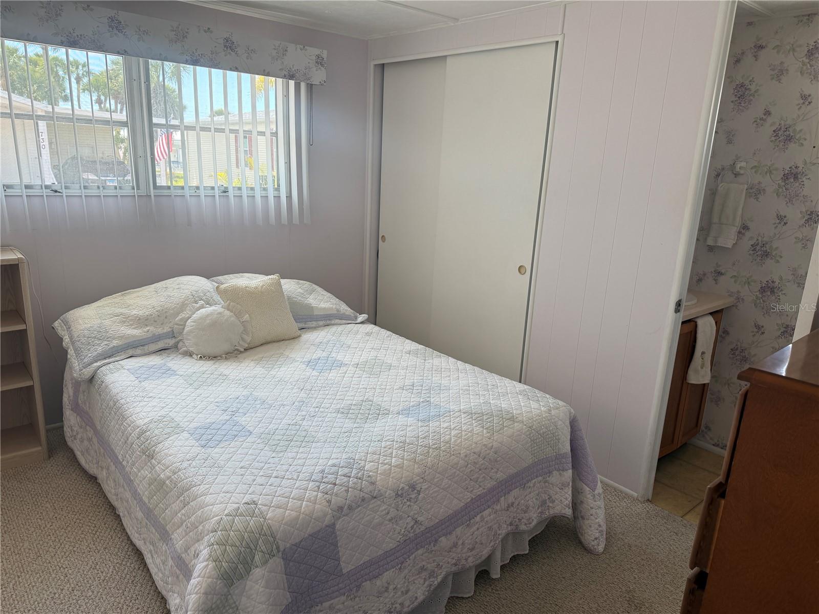 731 CAMELLIA DR, VENICE, FL, 34293