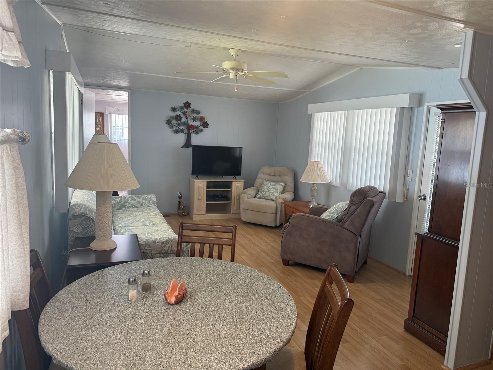 731 CAMELLIA DR, VENICE, FL, 34293