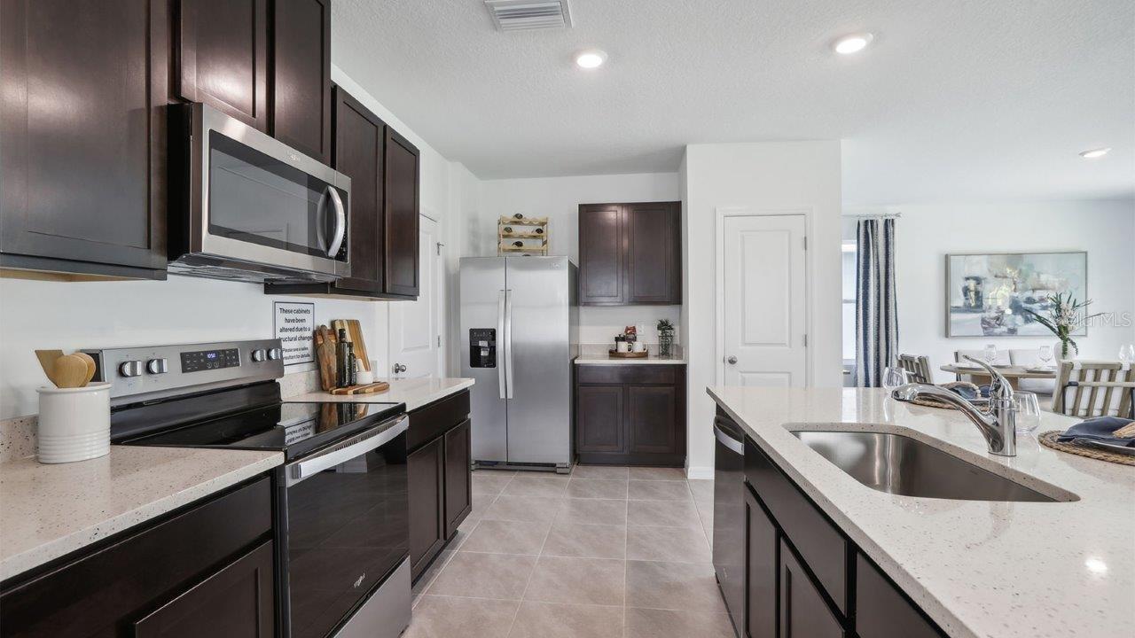 5270 BERRY BAY AVE, WIMAUMA, FL, 33598