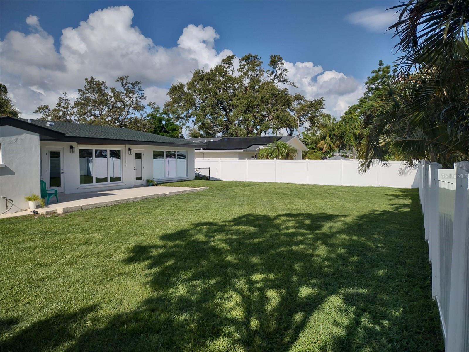 2713 RENATTA DR, BELLEAIR BLUFFS, FL, 33770