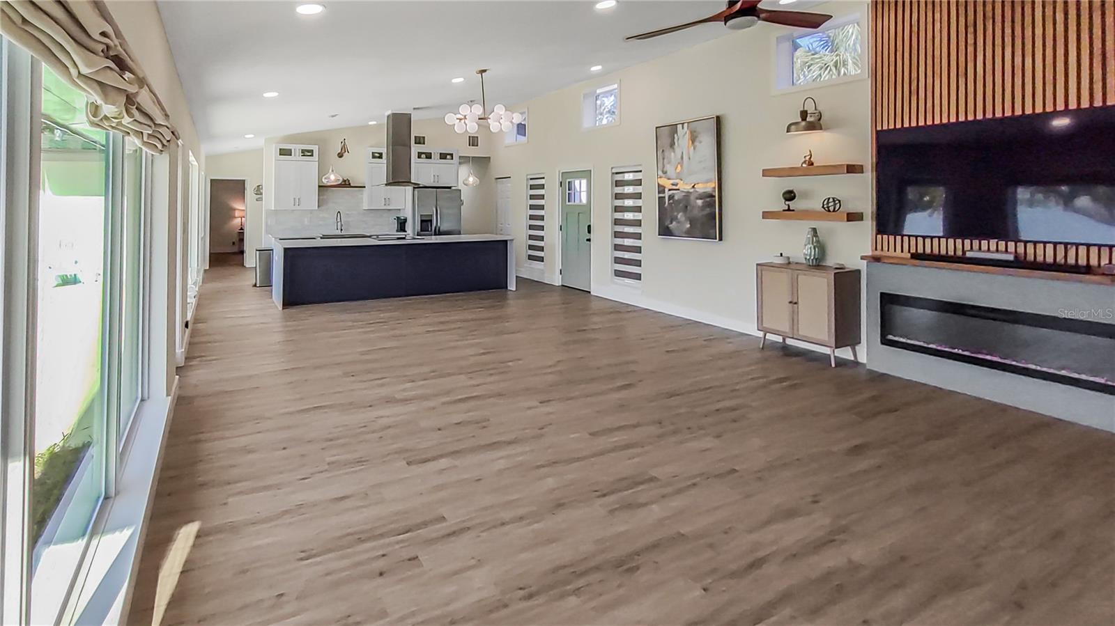2713 RENATTA DR, BELLEAIR BLUFFS, FL, 33770
