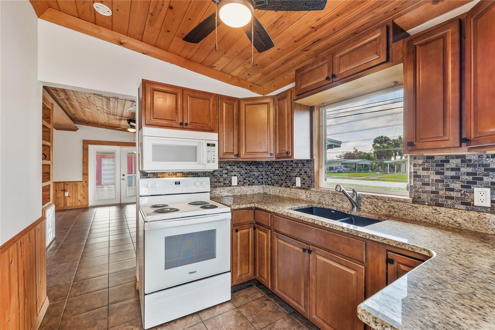 21540 OLEAN BLVD, PORT CHARLOTTE, FL, 33952