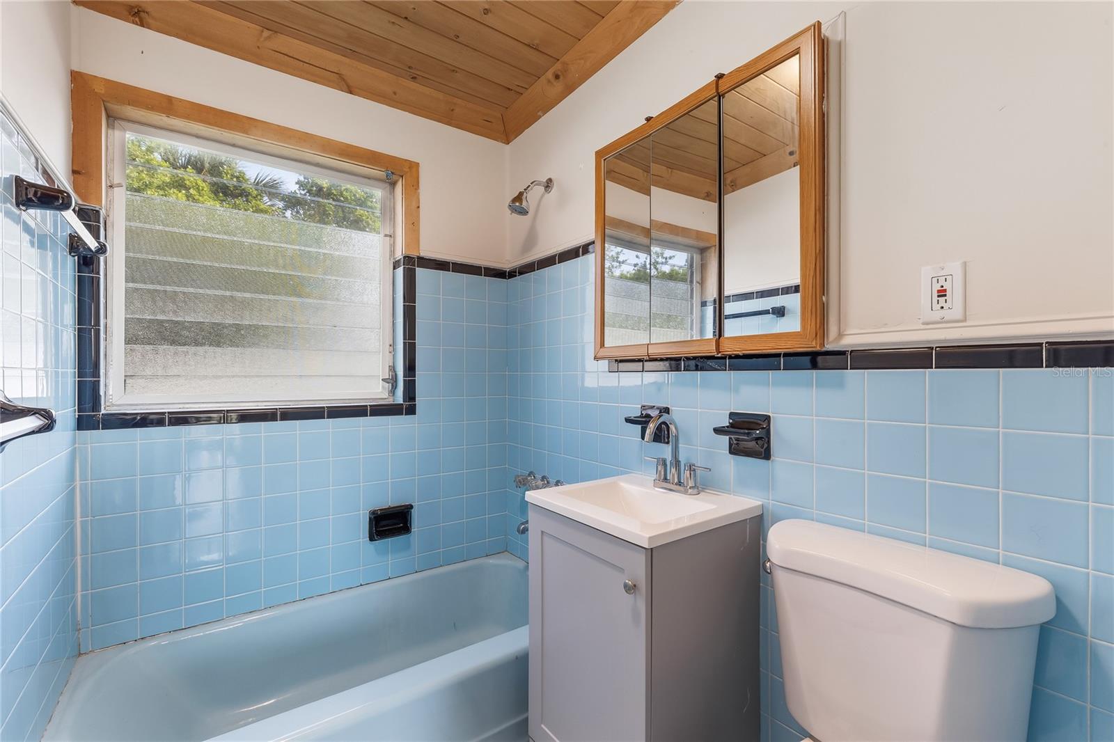 21540 OLEAN BLVD, PORT CHARLOTTE, FL, 33952