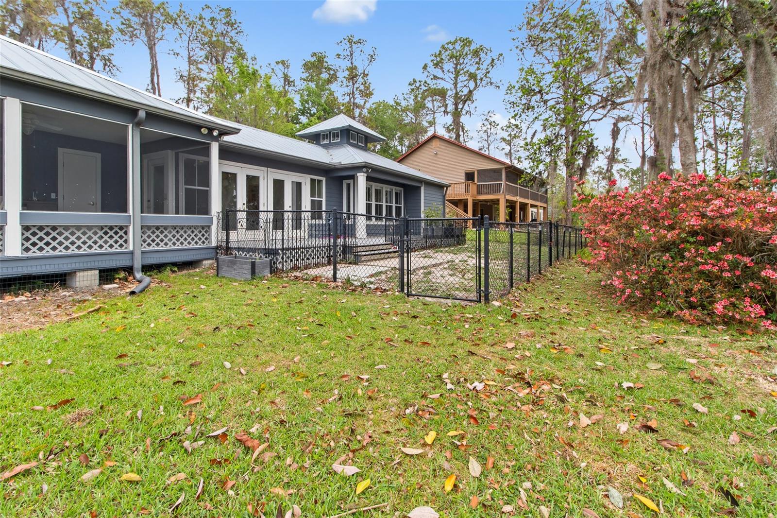 299 RILEY LAKE DR, HAWTHORNE, FL, 32640