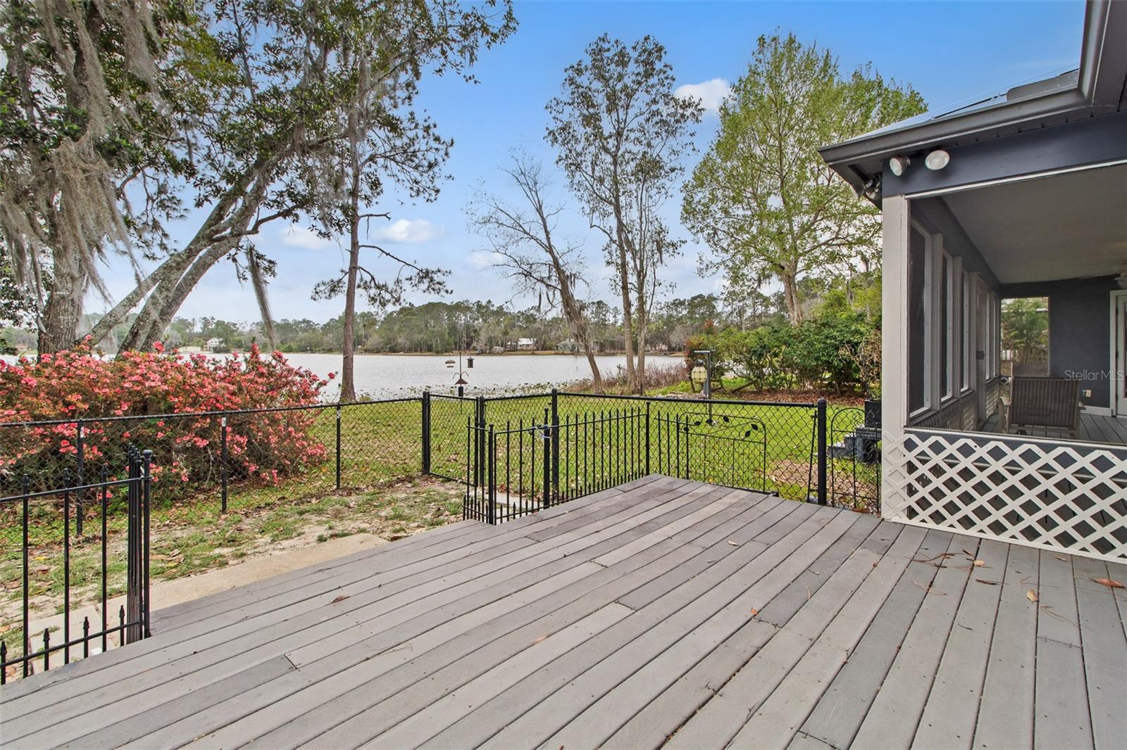 299 RILEY LAKE DR, HAWTHORNE, FL, 32640
