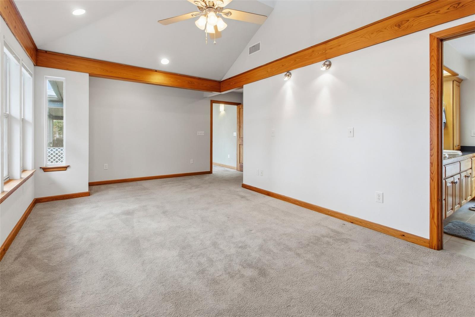 299 RILEY LAKE DR, HAWTHORNE, FL, 32640
