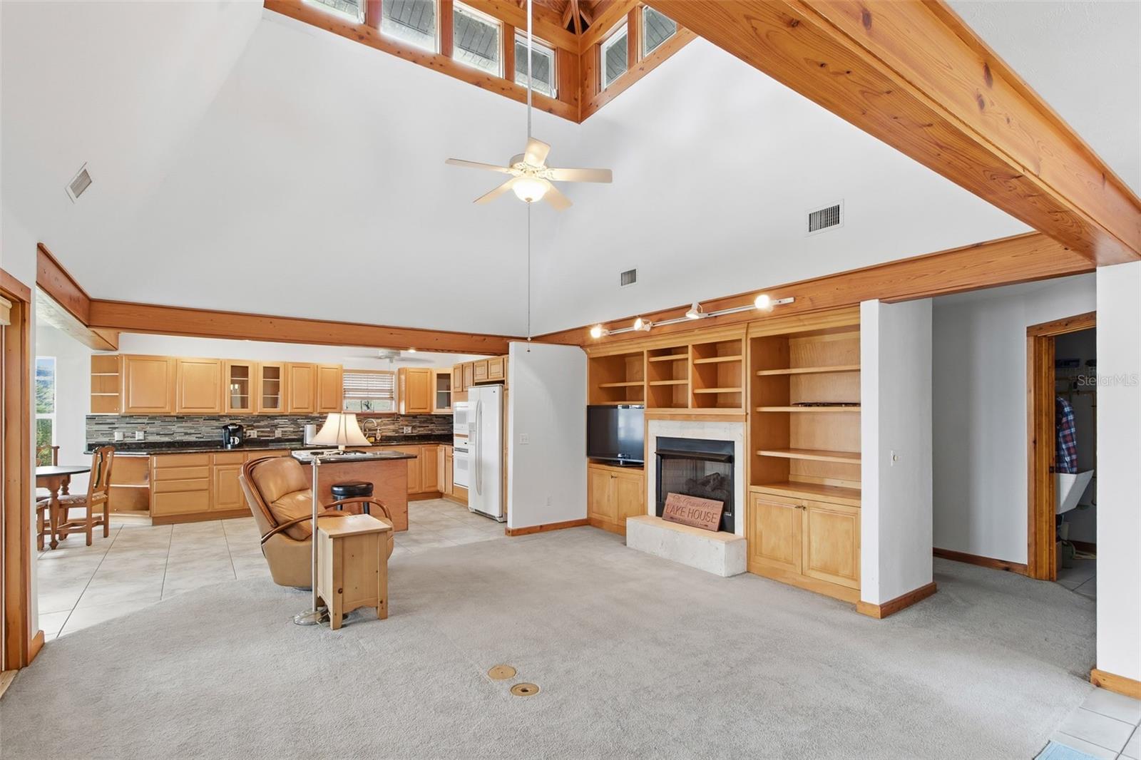 299 RILEY LAKE DR, HAWTHORNE, FL, 32640