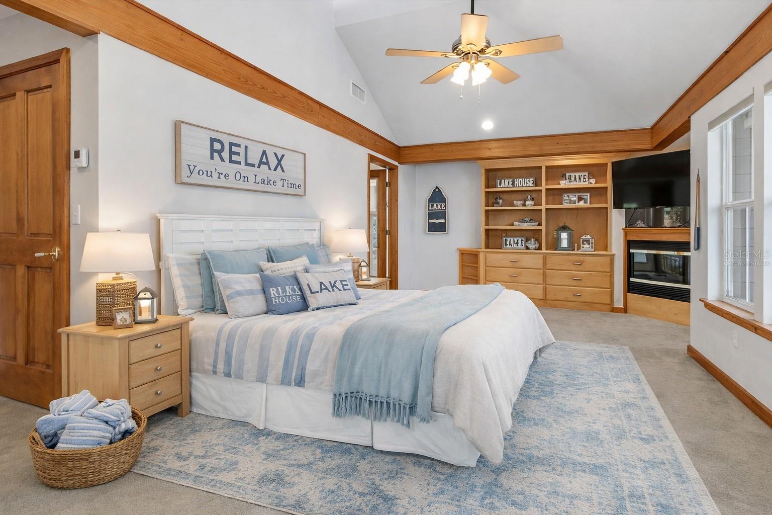 299 RILEY LAKE DR, HAWTHORNE, FL, 32640