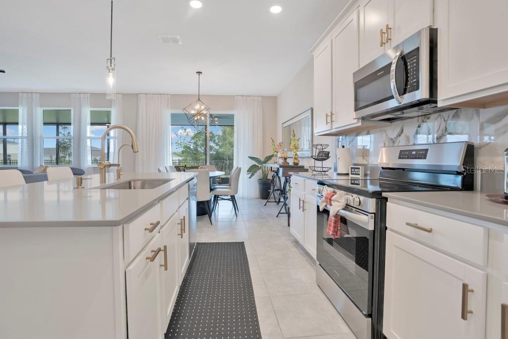 5223 DAGENHAM DR, DAVENPORT, FL, 33837