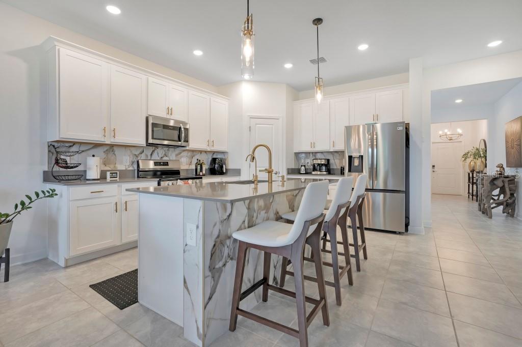 5223 DAGENHAM DR, DAVENPORT, FL, 33837