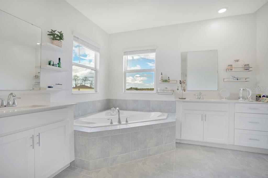 5223 DAGENHAM DR, DAVENPORT, FL, 33837