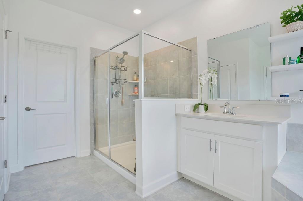 5223 DAGENHAM DR, DAVENPORT, FL, 33837