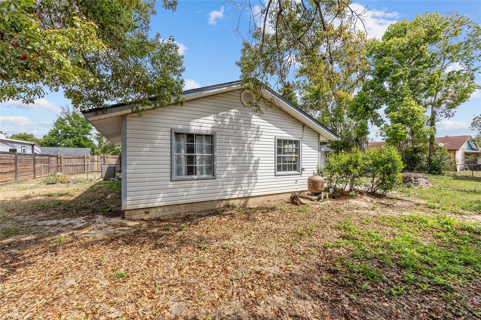 2130 NE 9TH ST, OCALA, FL, 34470