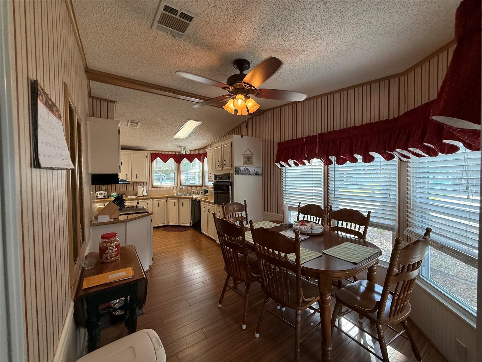 807 OAK BLVD, WILDWOOD, FL, 34785