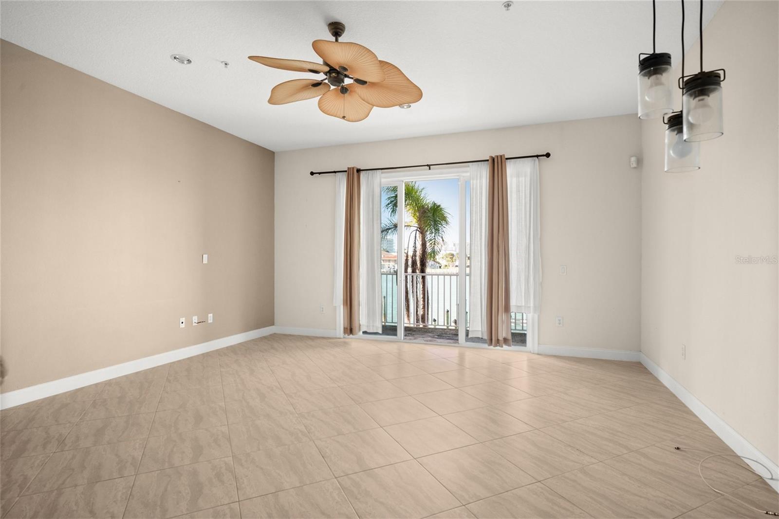 140 BRIGHTWATER DR #2, CLEARWATER BEACH, FL, 33767