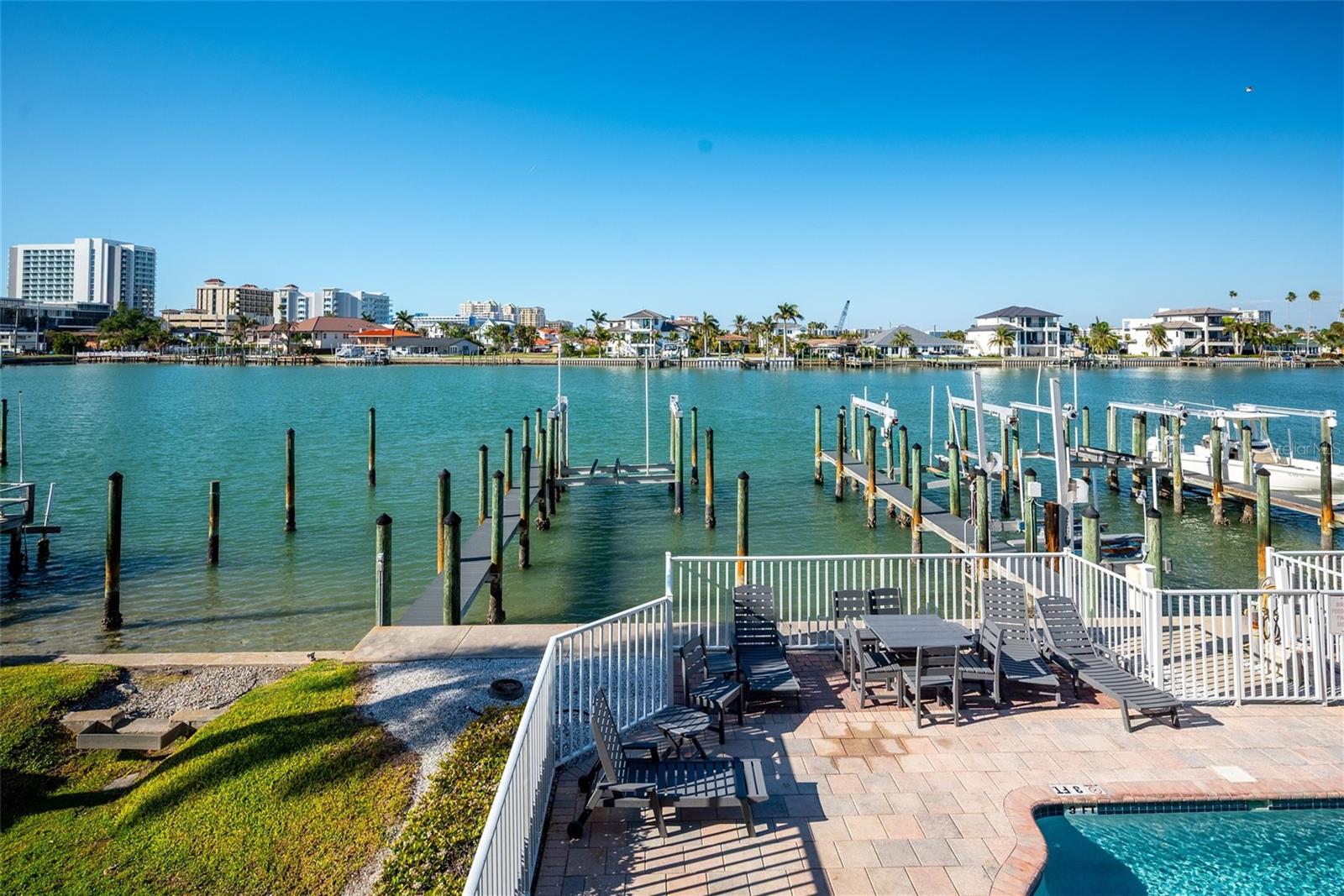140 BRIGHTWATER DR #2, CLEARWATER BEACH, FL, 33767