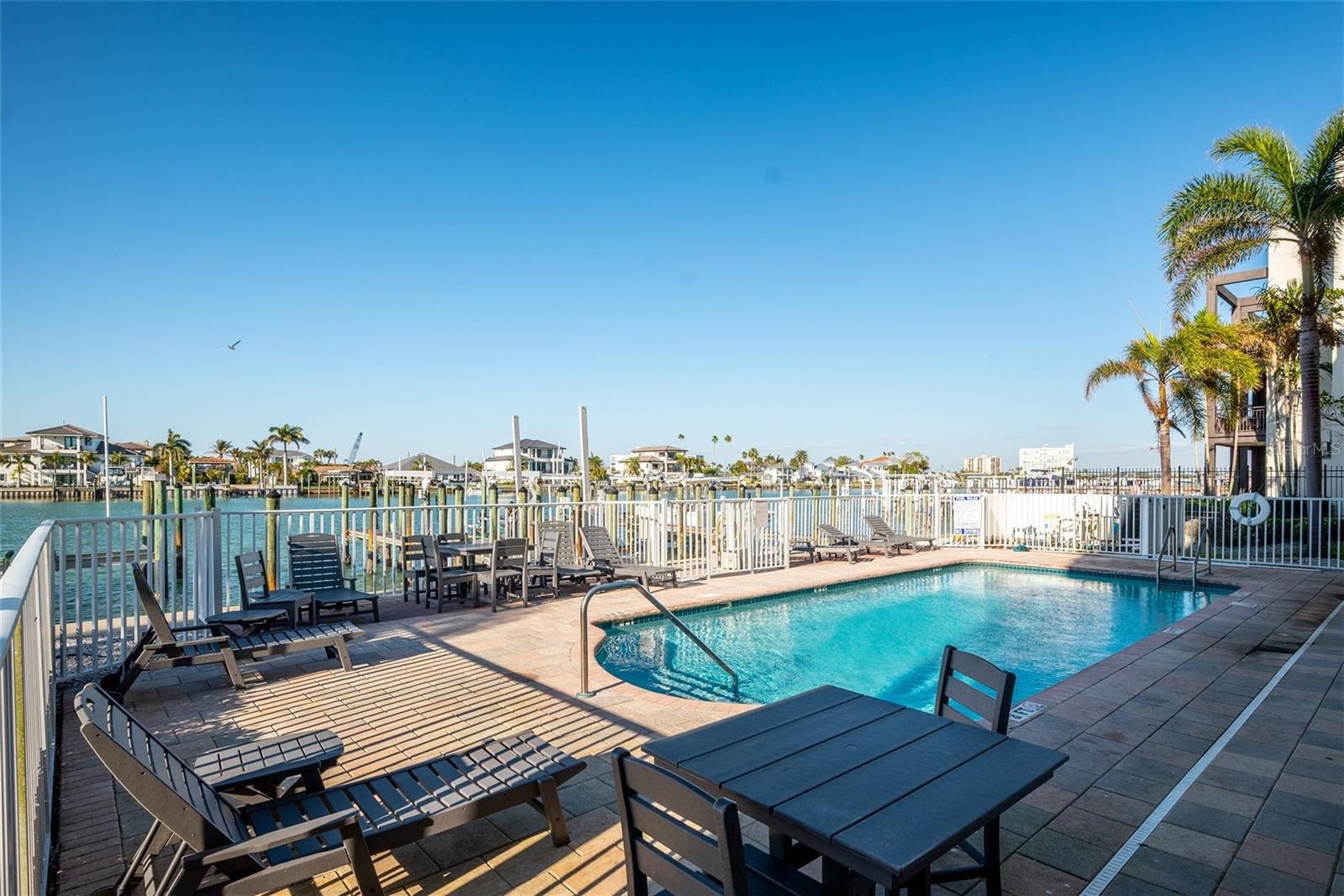 140 BRIGHTWATER DR #2, CLEARWATER BEACH, FL, 33767