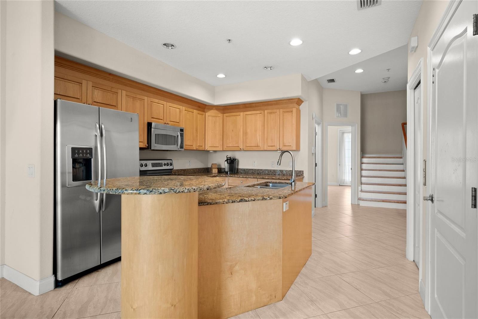 140 BRIGHTWATER DR #2, CLEARWATER BEACH, FL, 33767