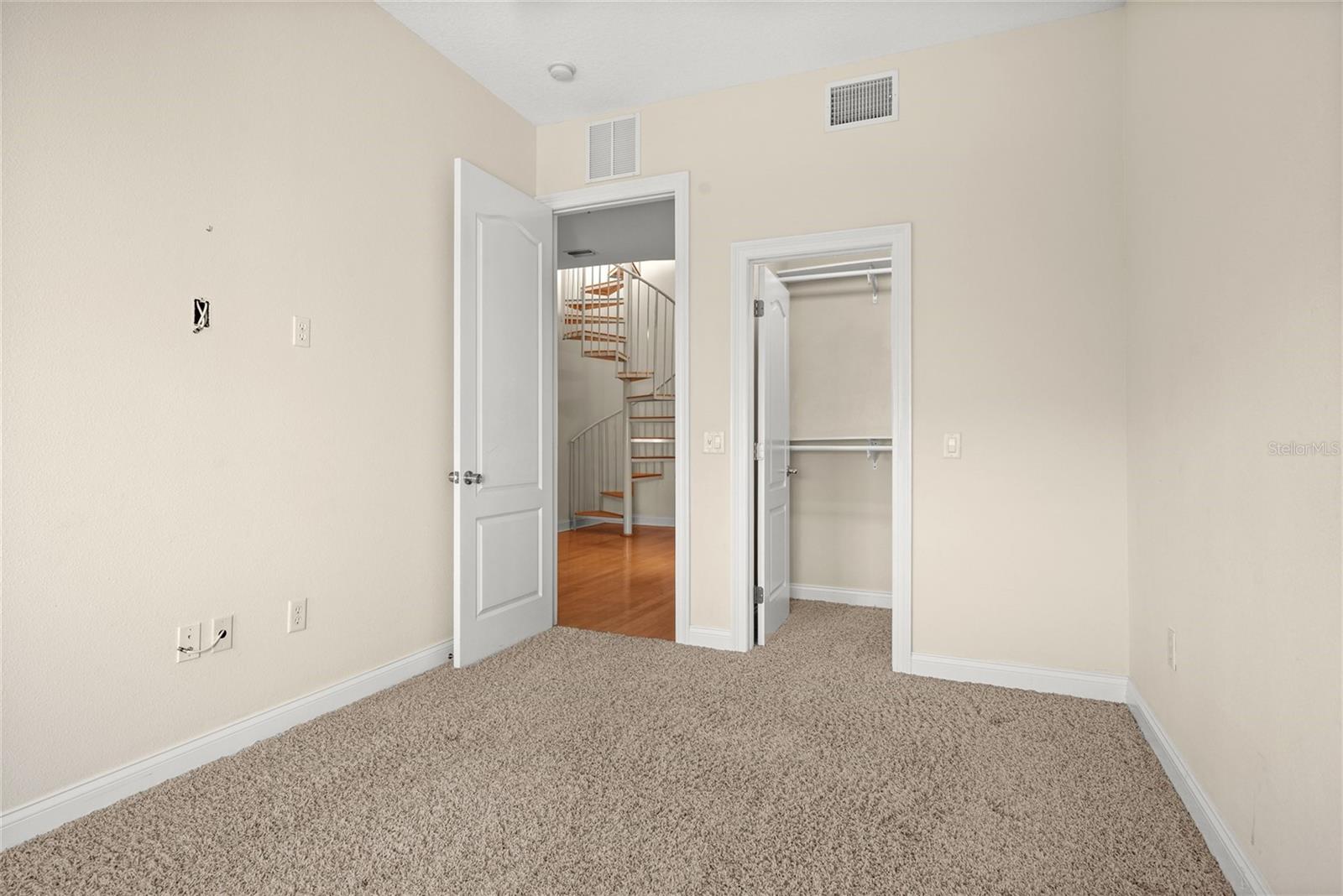 140 BRIGHTWATER DR #2, CLEARWATER BEACH, FL, 33767