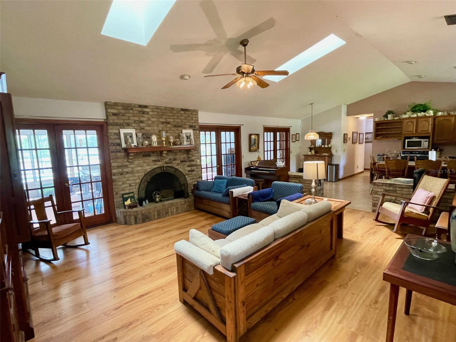 349 SEMINOLE WOODS BLVD, GENEVA, FL, 32732