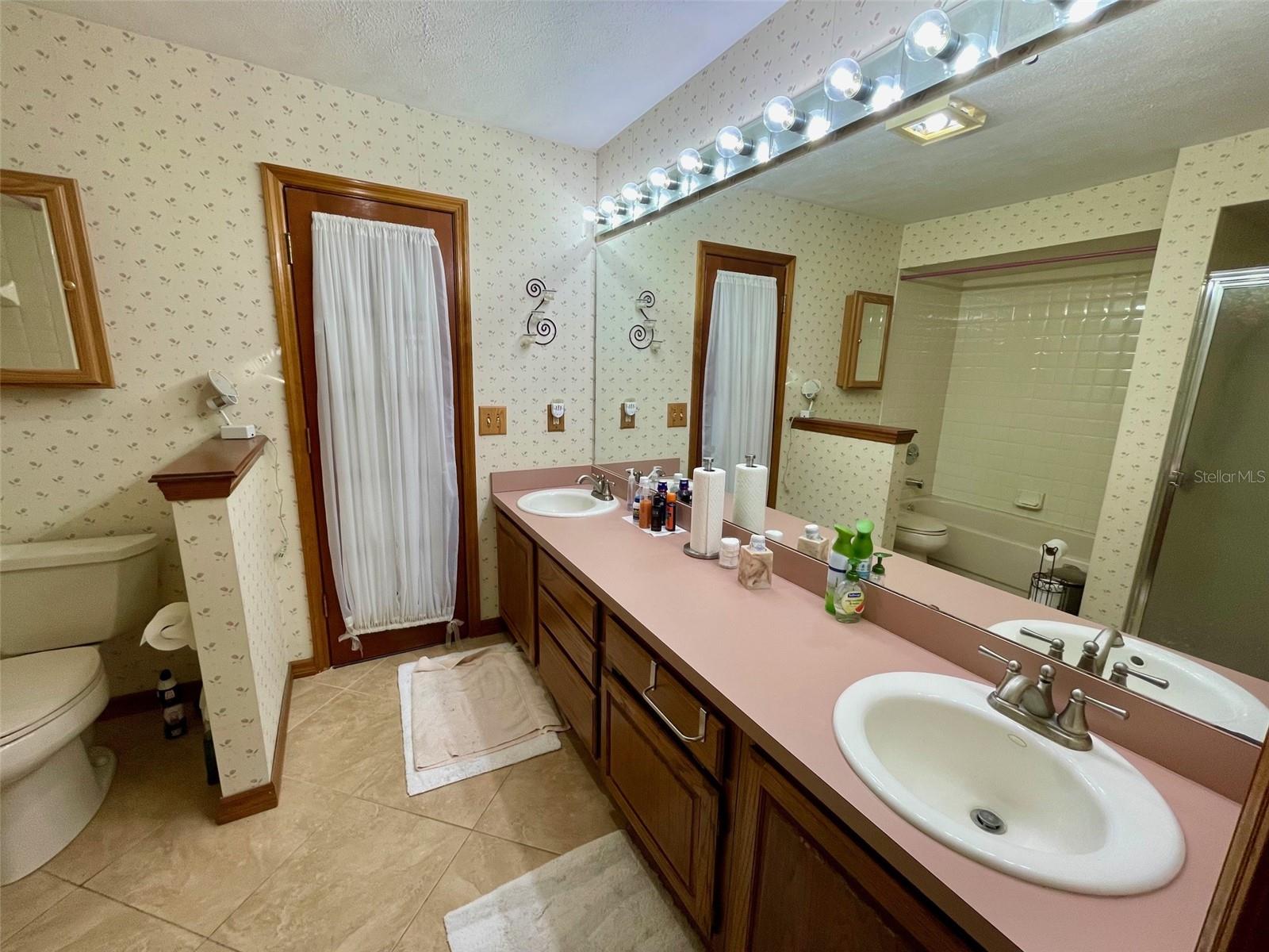 349 SEMINOLE WOODS BLVD, GENEVA, FL, 32732