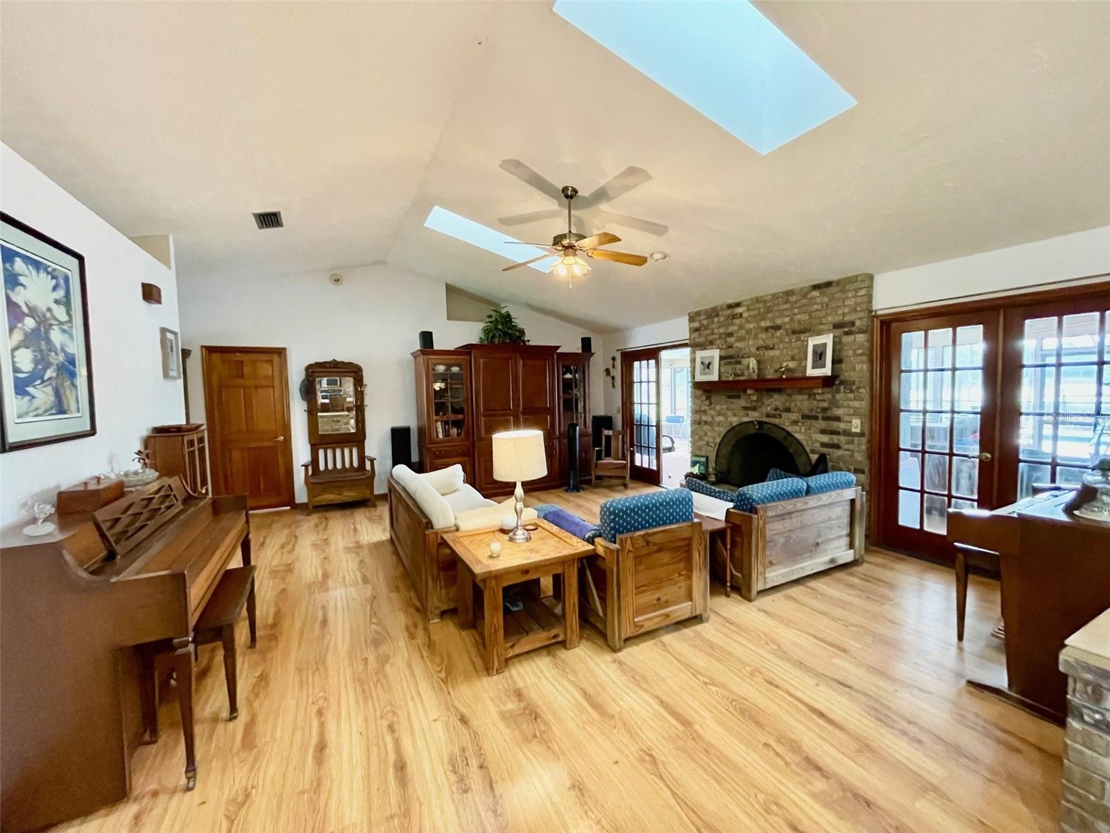 349 SEMINOLE WOODS BLVD, GENEVA, FL, 32732