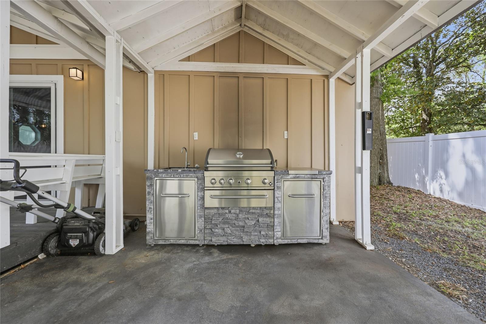 403 NE 9 ST, GAINESVILLE, FL, 32601
