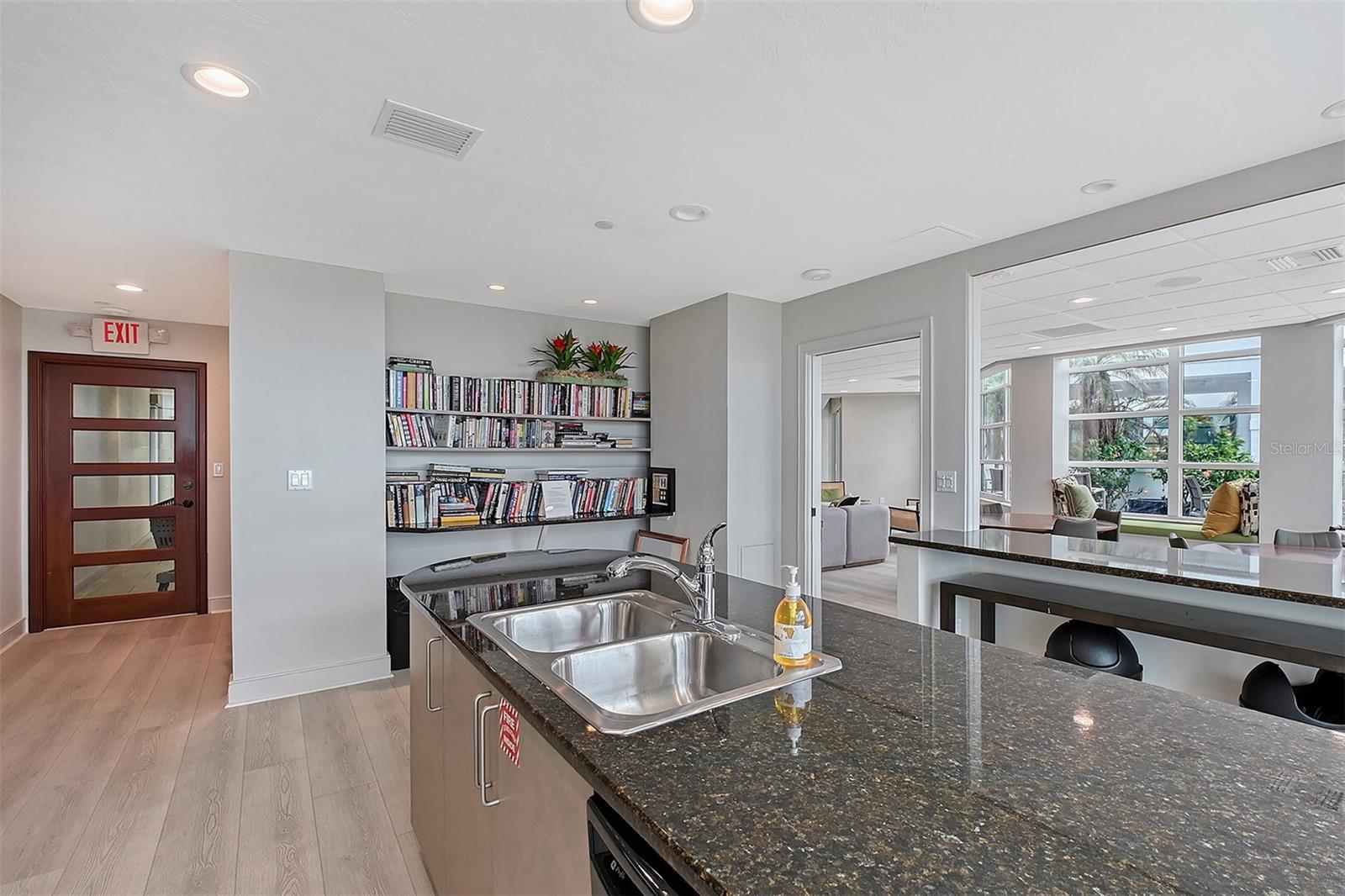 988 BLVD OF THE ARTS #1412, SARASOTA, FL, 34236