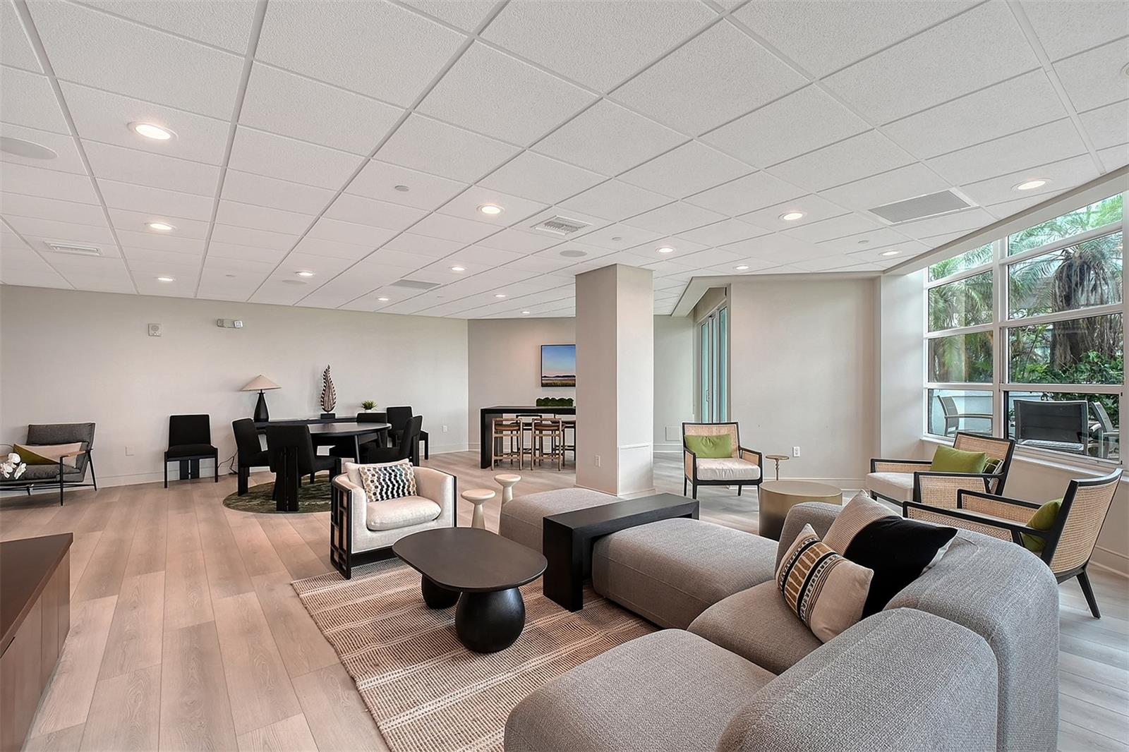 988 BLVD OF THE ARTS #1412, SARASOTA, FL, 34236