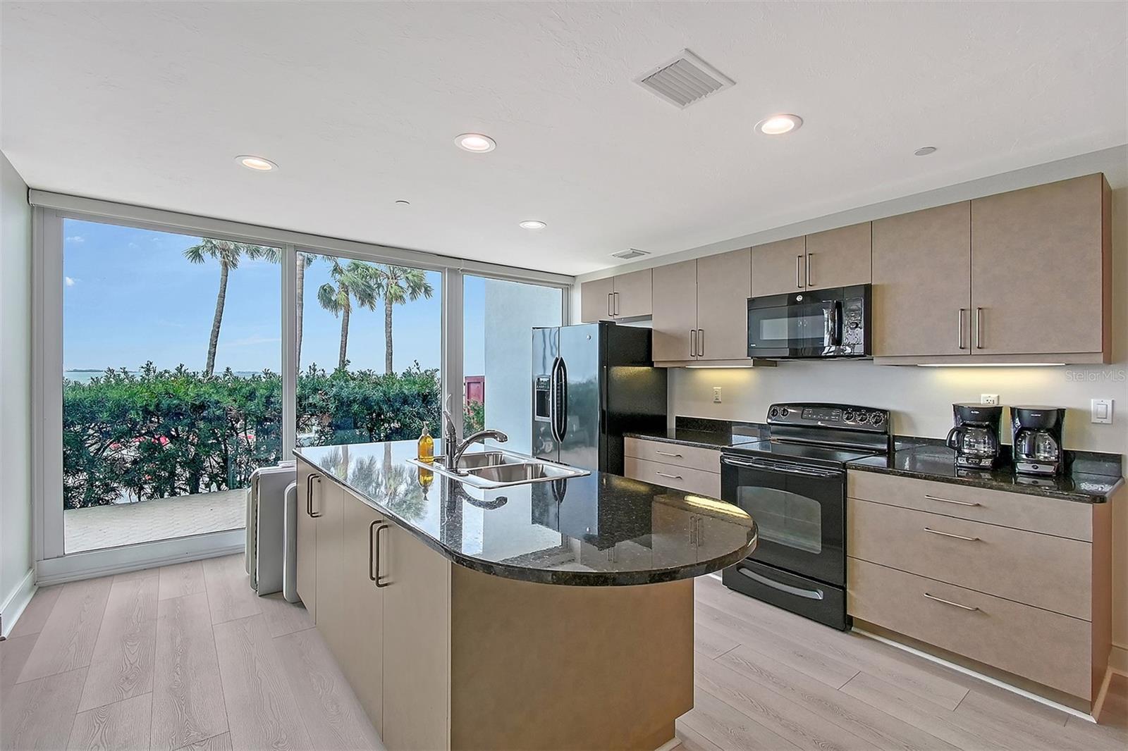 988 BLVD OF THE ARTS #1412, SARASOTA, FL, 34236