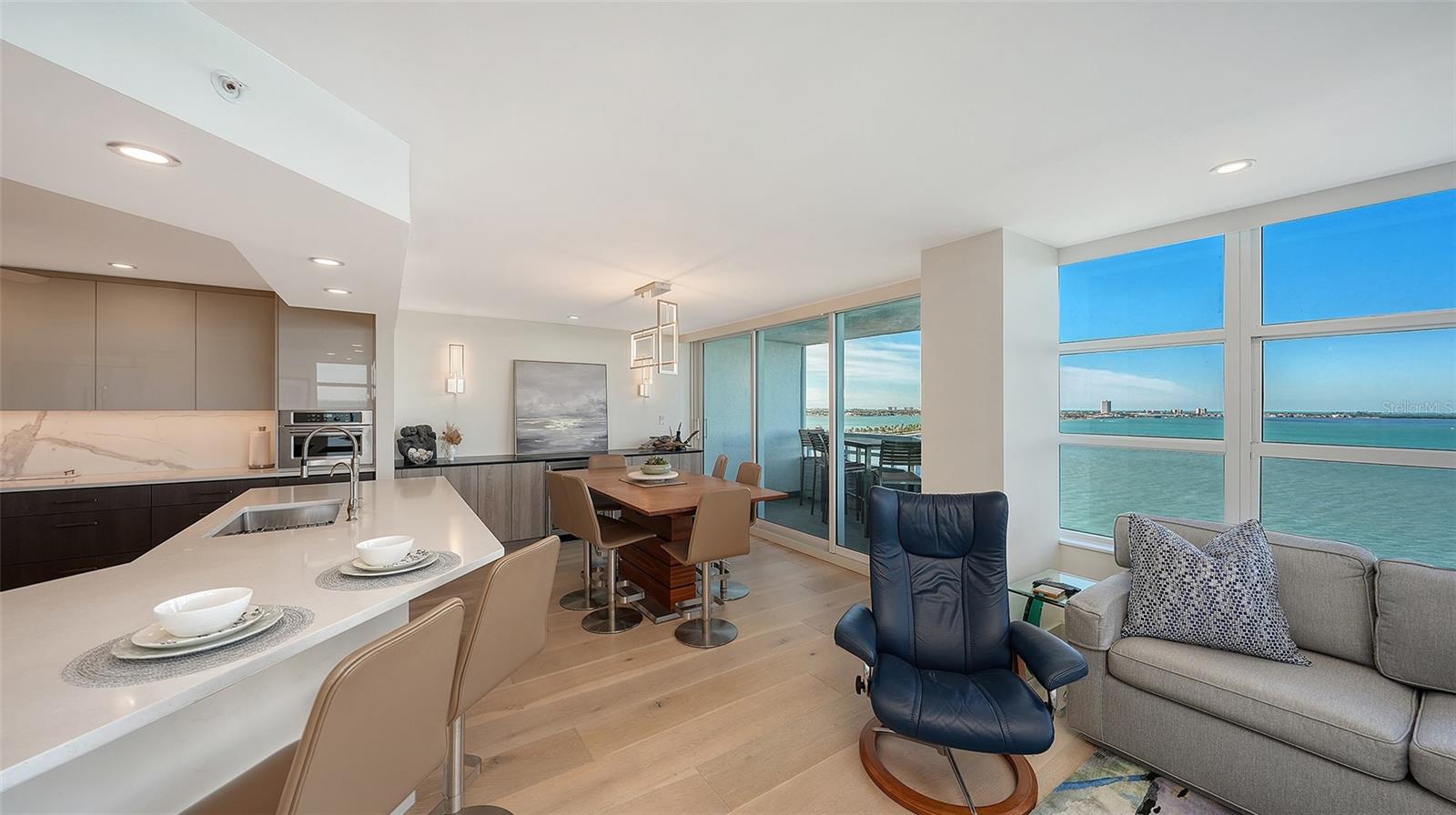 988 BLVD OF THE ARTS #1412, SARASOTA, FL, 34236
