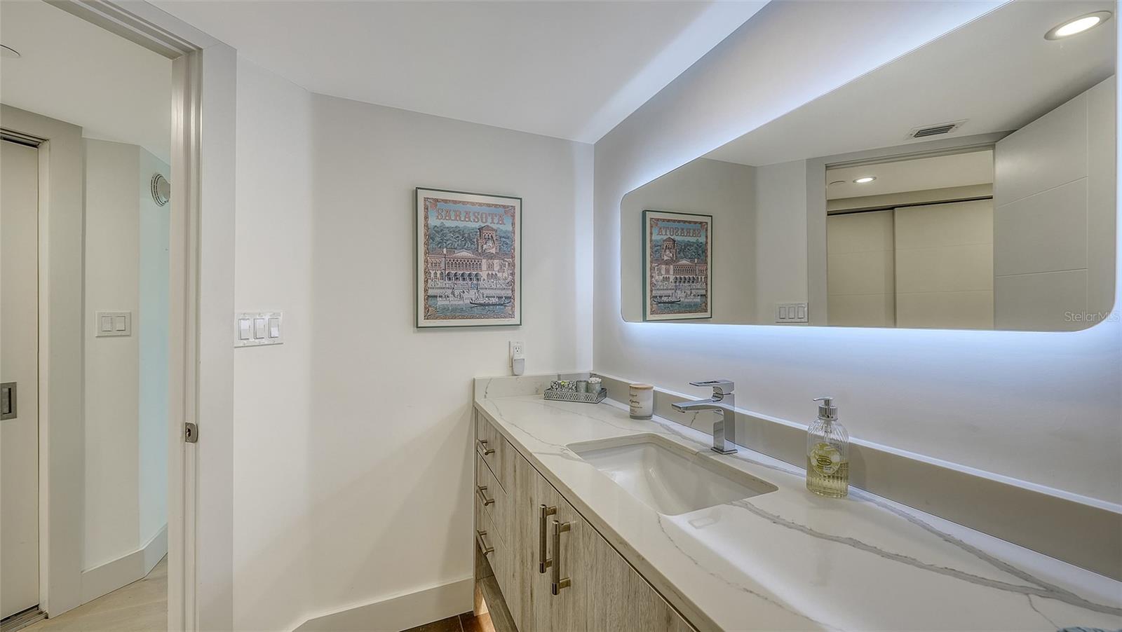 988 BLVD OF THE ARTS #1412, SARASOTA, FL, 34236
