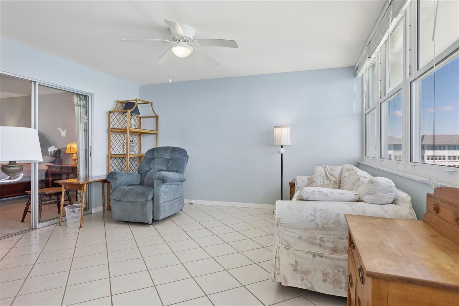 5130 BRITTANY DR S #1002, ST PETERSBURG, FL, 33715