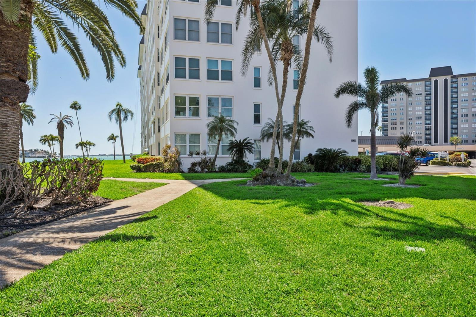 5130 BRITTANY DR S #1002, ST PETERSBURG, FL, 33715