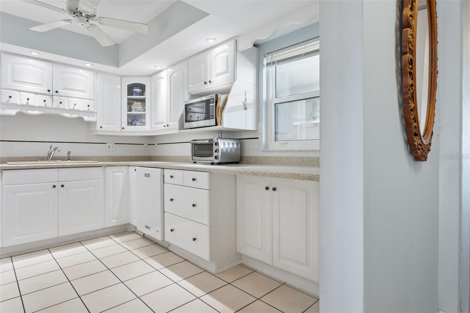 5130 BRITTANY DR S #1002, ST PETERSBURG, FL, 33715