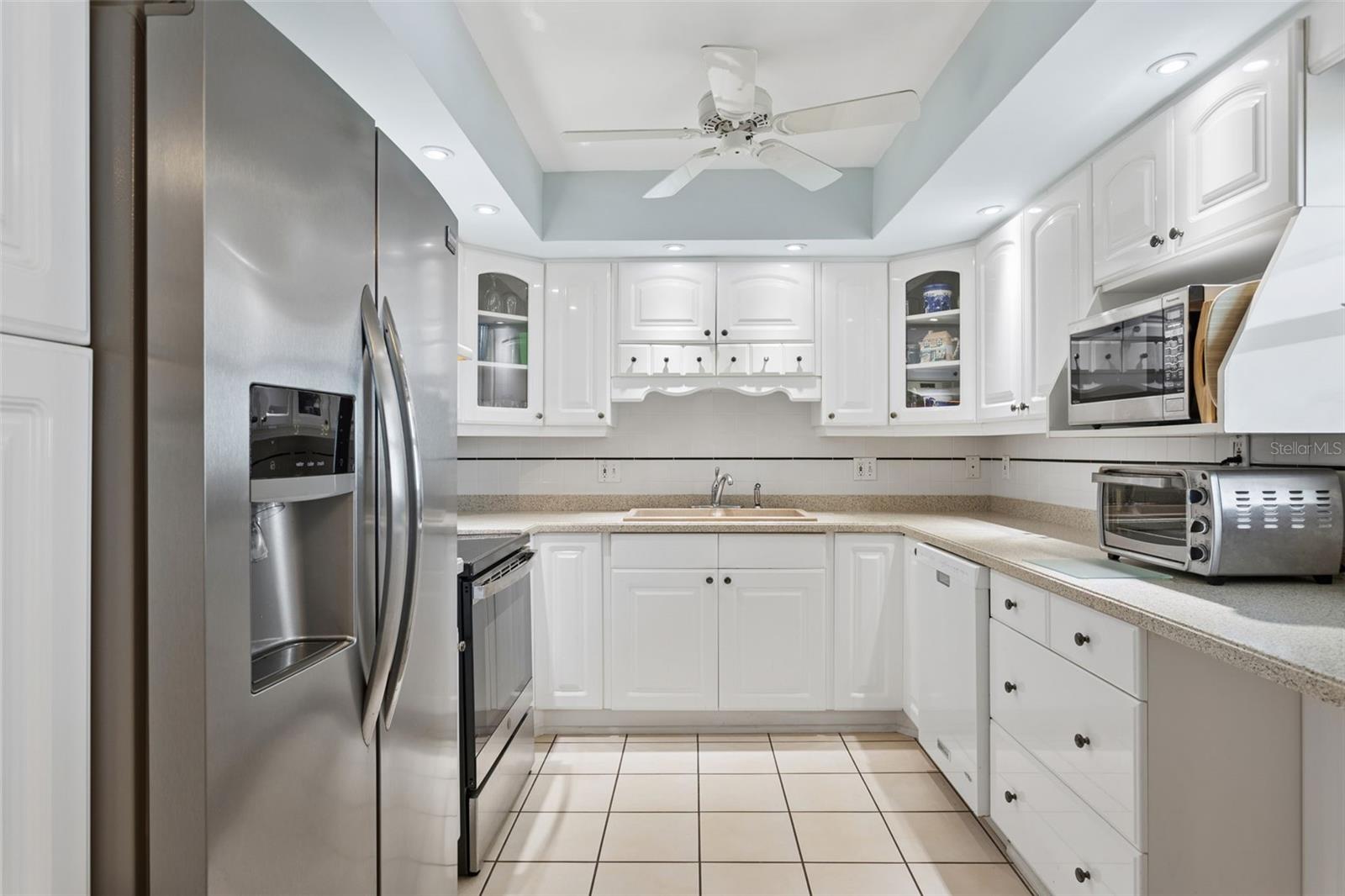 5130 BRITTANY DR S #1002, ST PETERSBURG, FL, 33715