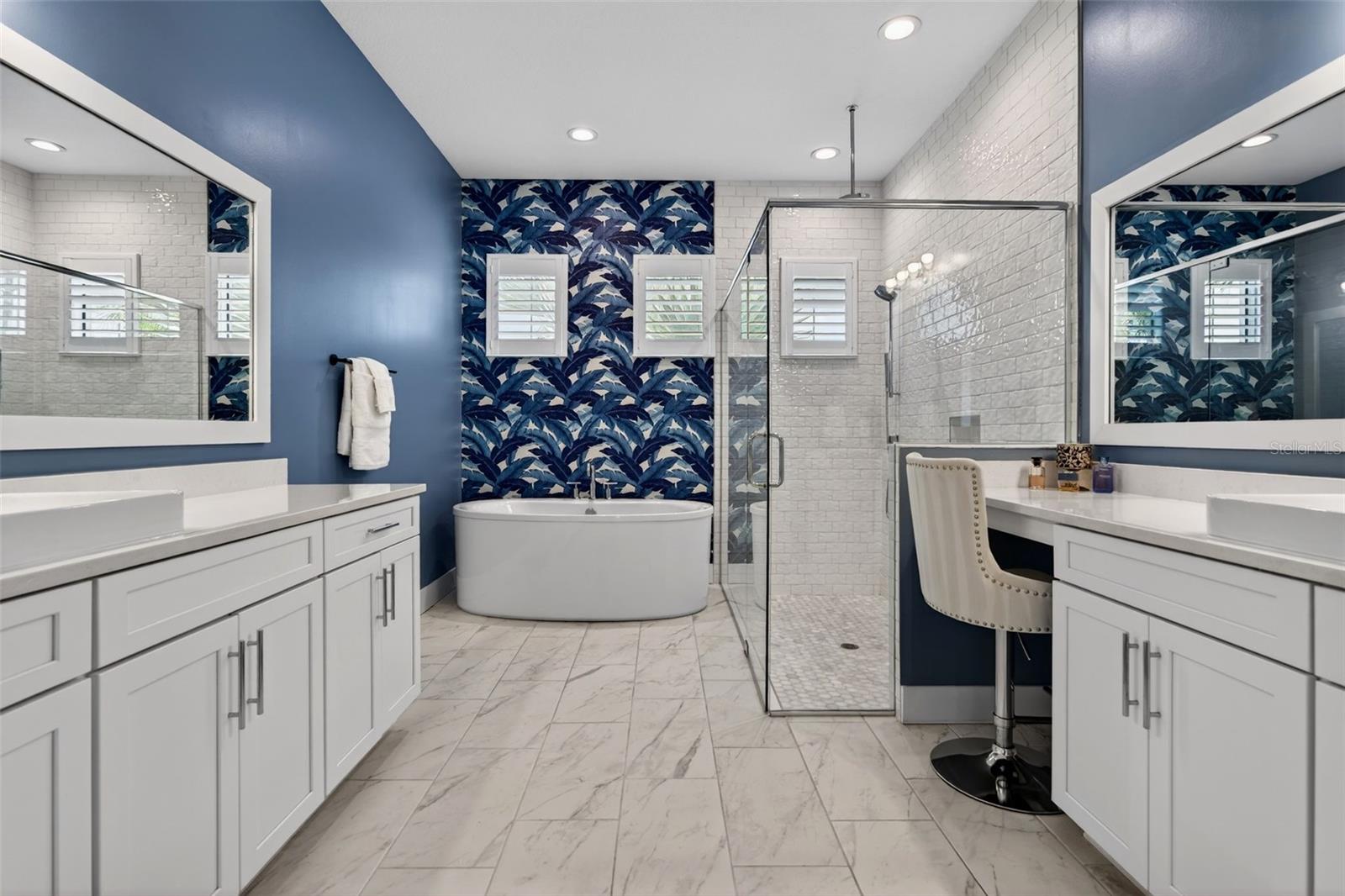 8331 REDONDA LOOP, LAKEWOOD RANCH, FL, 34202
