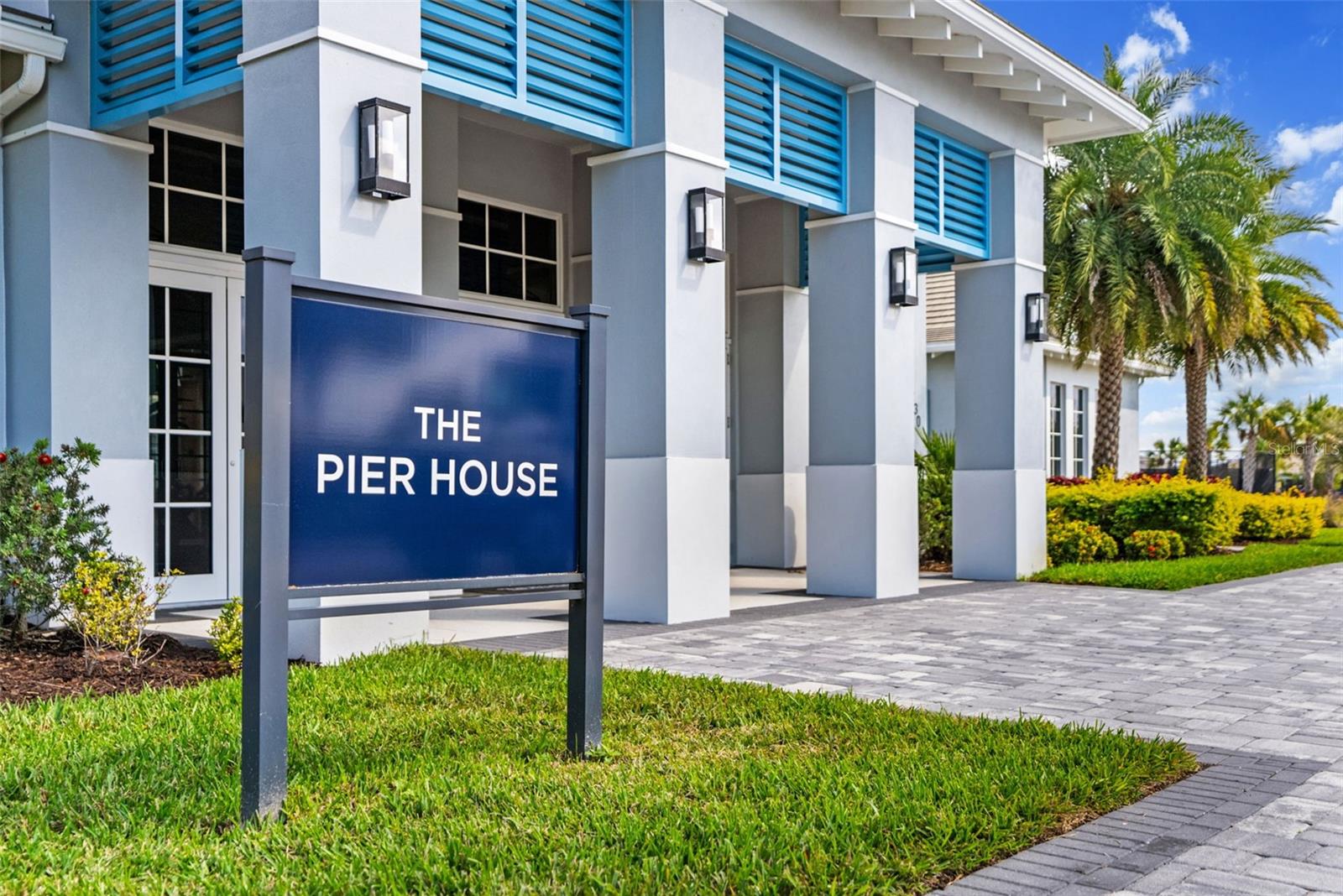 8331 REDONDA LOOP, LAKEWOOD RANCH, FL, 34202