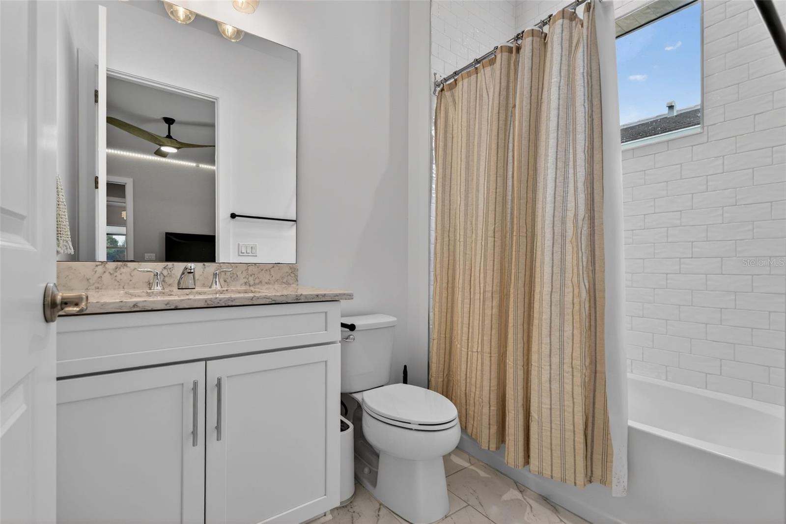 8331 REDONDA LOOP, LAKEWOOD RANCH, FL, 34202