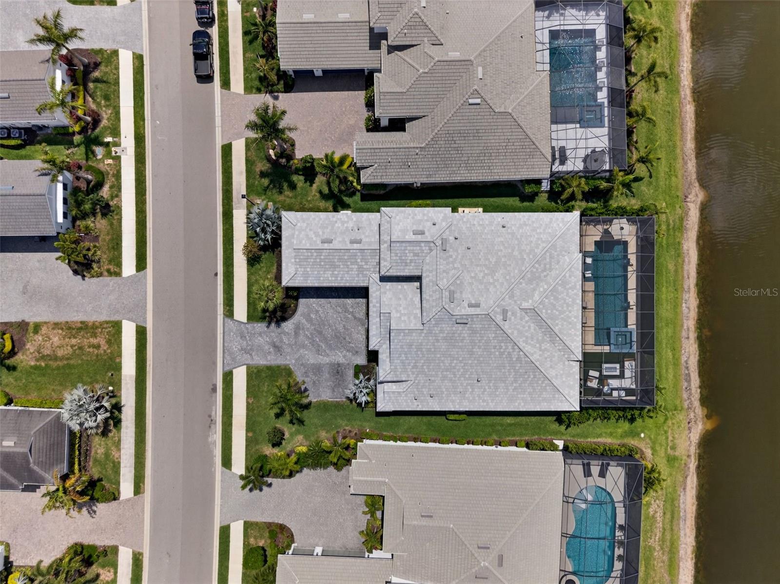 8331 REDONDA LOOP, LAKEWOOD RANCH, FL, 34202