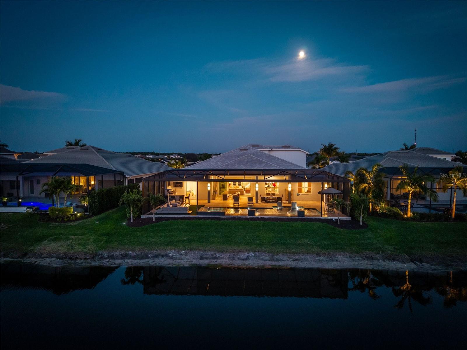 8331 REDONDA LOOP, LAKEWOOD RANCH, FL, 34202