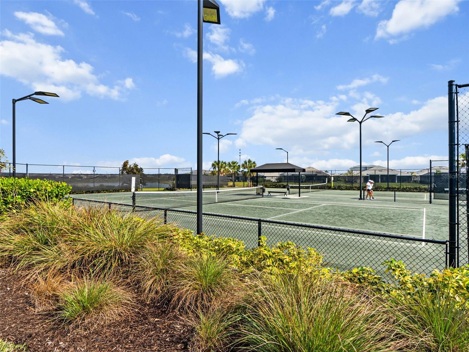 8331 REDONDA LOOP, LAKEWOOD RANCH, FL, 34202