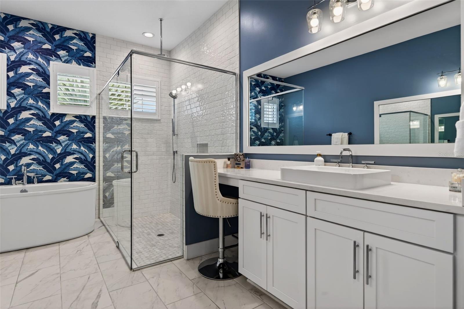 8331 REDONDA LOOP, LAKEWOOD RANCH, FL, 34202