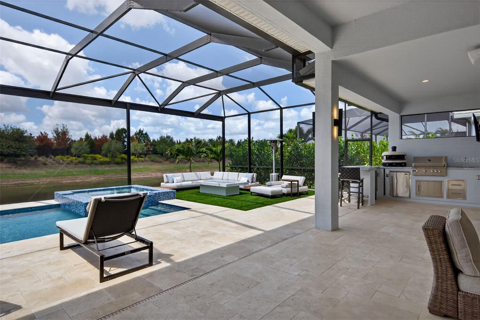 8331 REDONDA LOOP, LAKEWOOD RANCH, FL, 34202