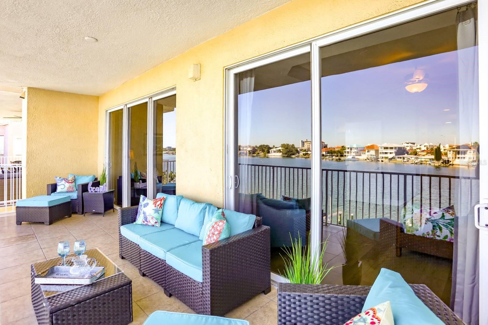600 BAYWAY BLVD #304, CLEARWATER BEACH, FL, 33767