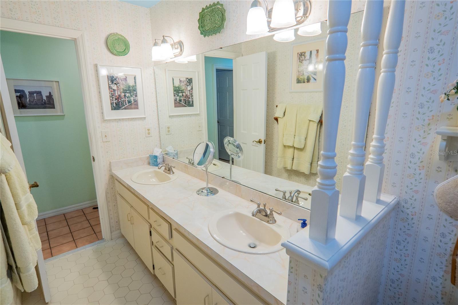 601 FOX VALLEY DR, LONGWOOD, FL, 32779