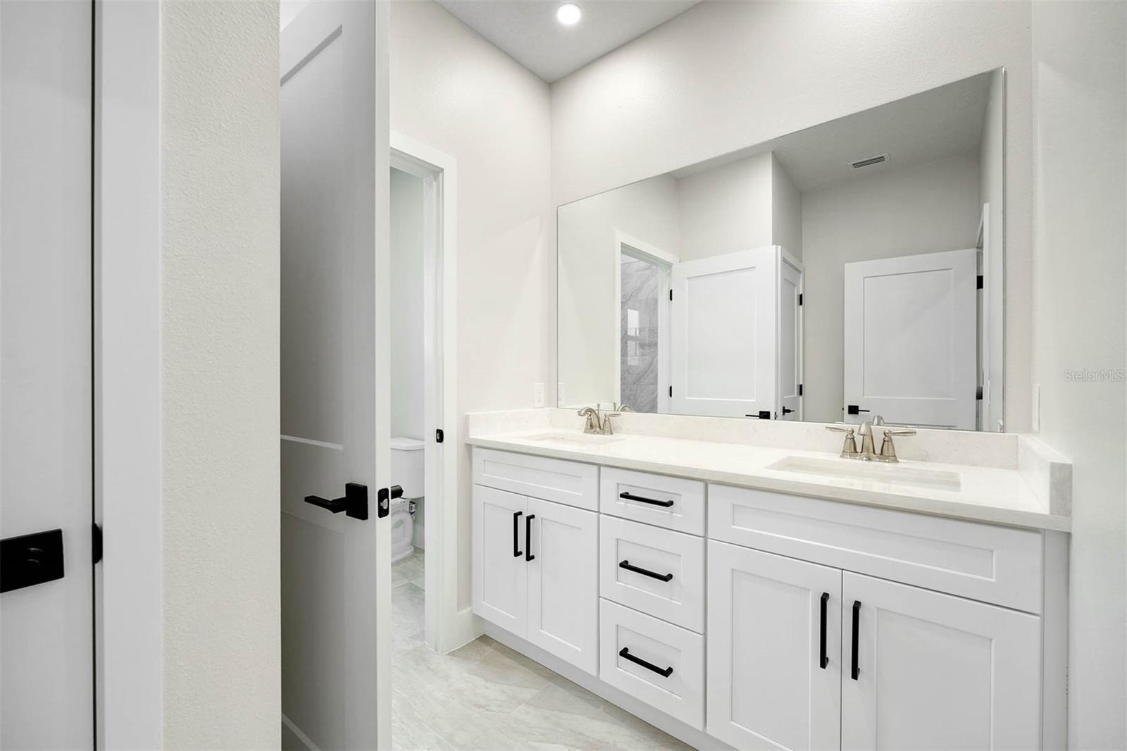 2300 FORMOSA AVE, ORLANDO, FL, 32804