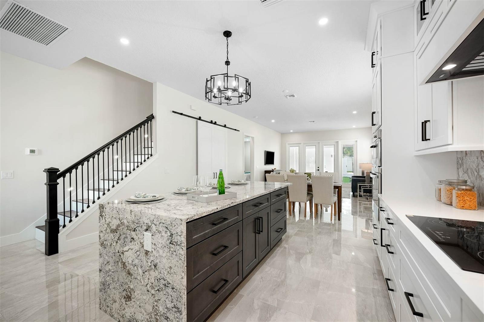 2300 FORMOSA AVE, ORLANDO, FL, 32804