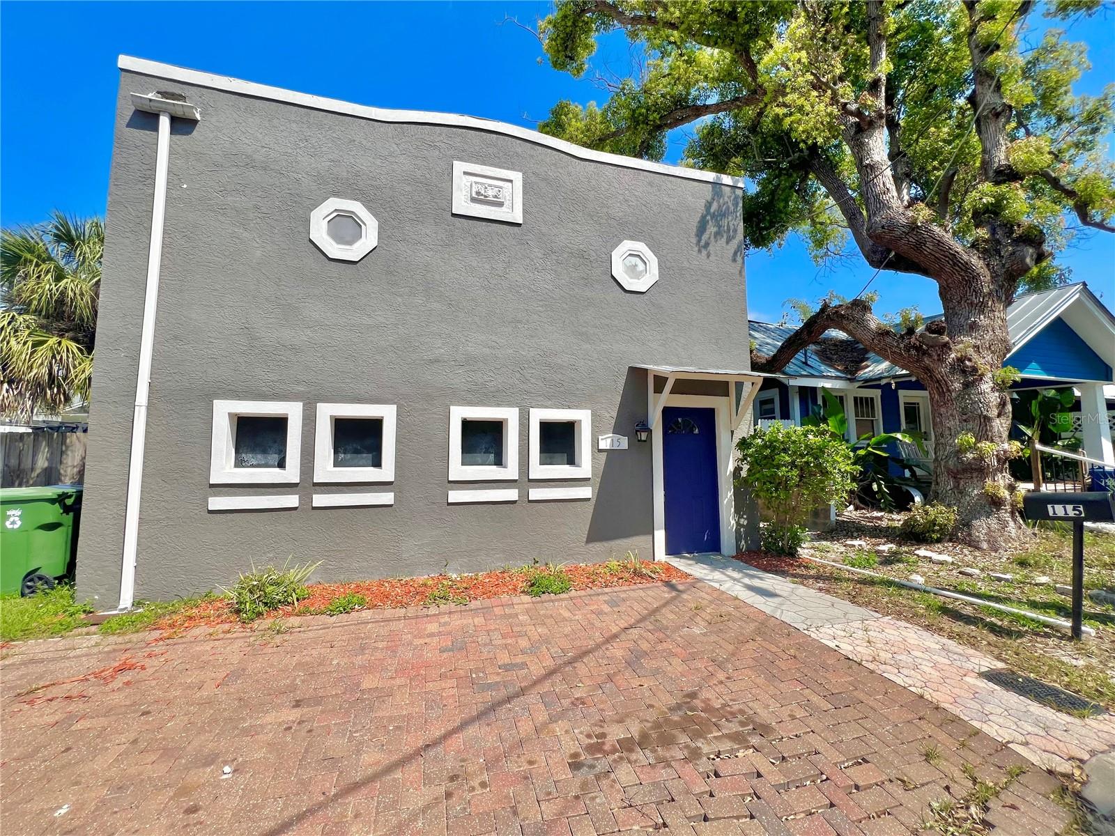 115 W ALLISON CT, TAMPA, FL, 33603