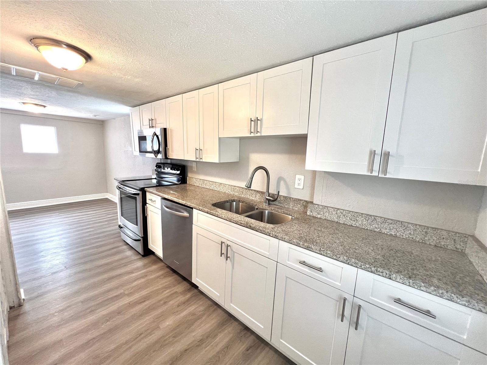 115 W ALLISON CT, TAMPA, FL, 33603